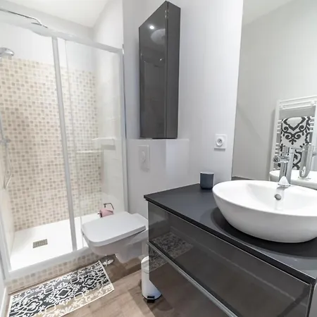 Studio Guimet Avec Terrasse Centre Lyon Apartmán *